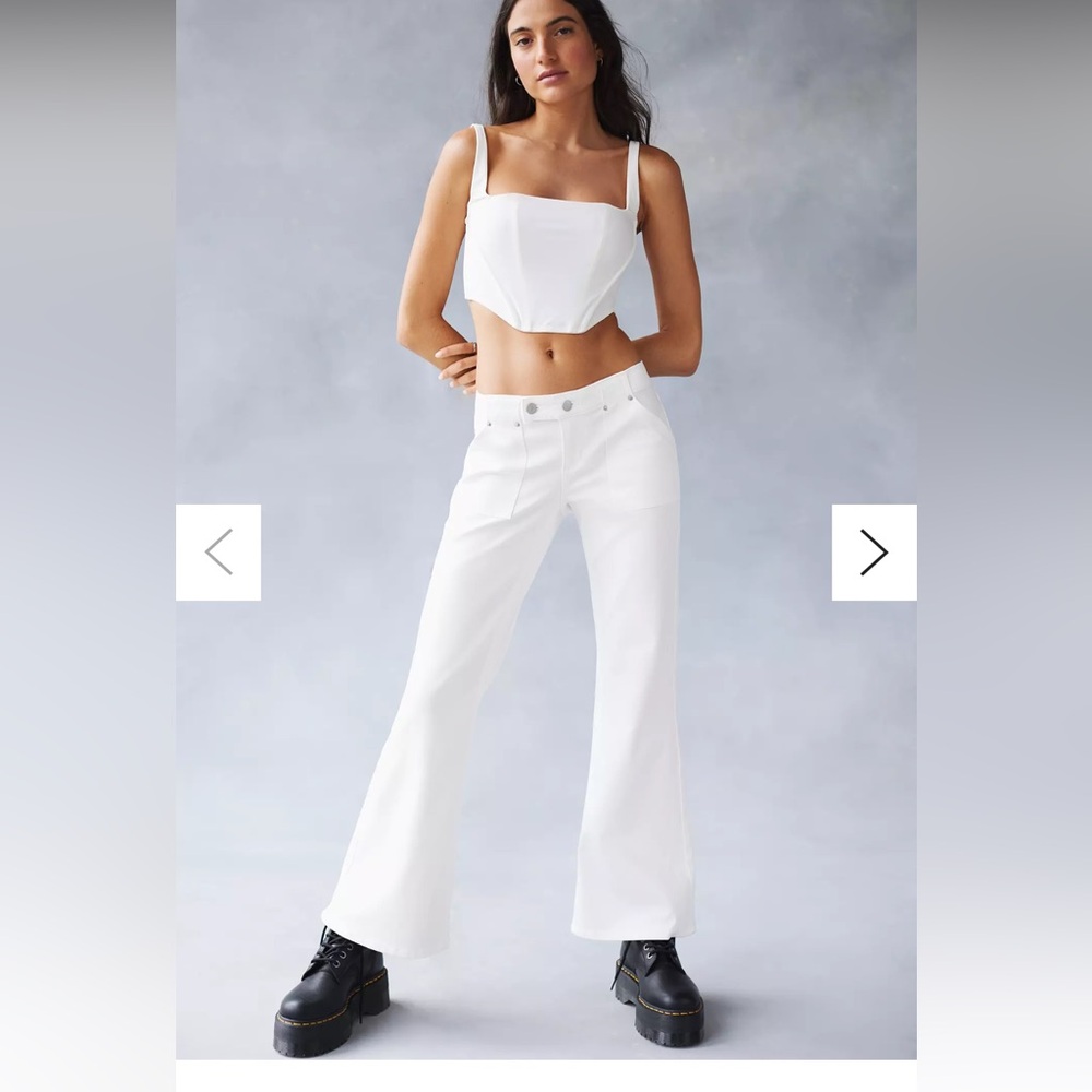 BDG Low-Rise Micro Flare Jean - Urban Outfitters size 25
